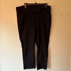 Maurices Black Cropped Women's Pants w/ Metal Belt Detail, Size 20W Plus Size